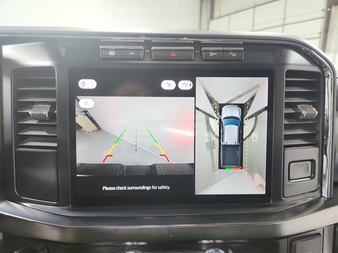 Used 2024 Ford F250 Lariat w/ Sport Appearance Package image 30