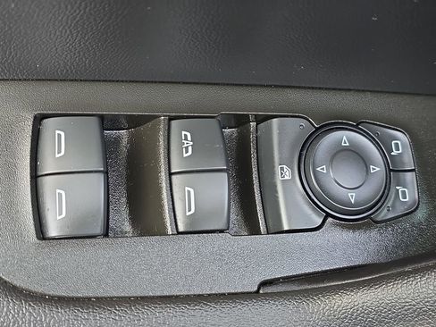 Used 2023 Chevrolet Blazer LT FWD image 26
