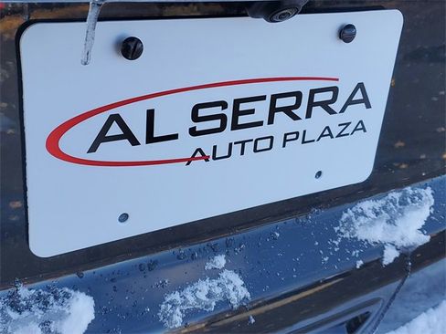 Used 2021 GMC Yukon SLT w/ SLT Premium Package image 6