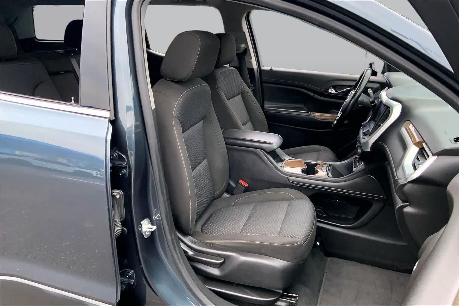 Used 2020 GMC Acadia SLE FWD image 9