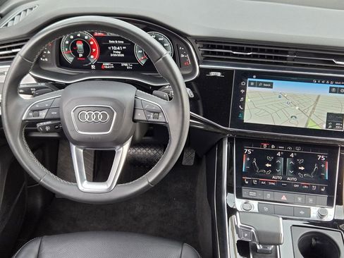 Used 2021 Audi Q8 Premium Plus image 35