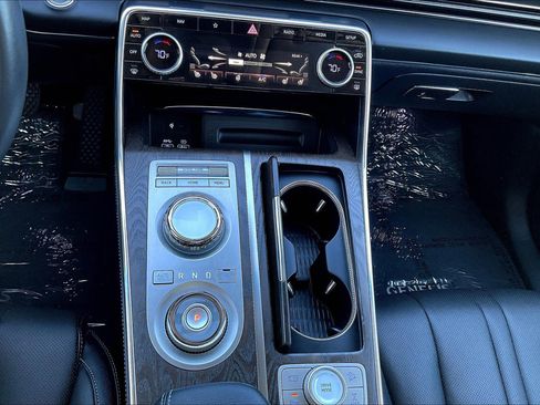 Used 2024 Genesis GV80 3.5T image 32