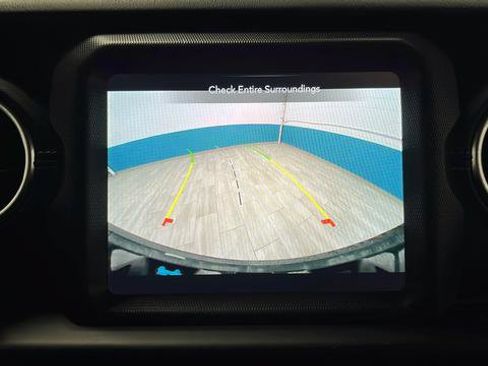 Used 2022 Jeep Wrangler Unlimited Sahara w/ Cold Weather Group image 13