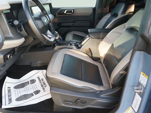 Used 2024 Ford Bronco Wildtrak AWD/4WD image 9