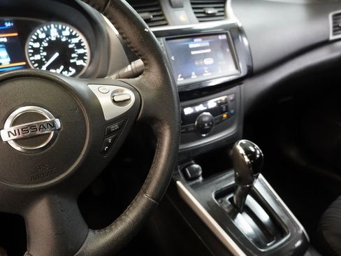 Used 2019 Nissan Sentra SV image 7