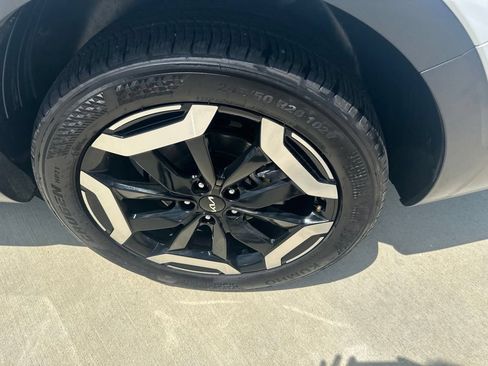 Used 2025 Kia Telluride S FWD image 43