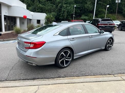 Used 2020 Honda Accord Sport image 3