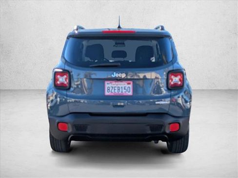 Used 2018 Jeep Renegade Latitude image 7