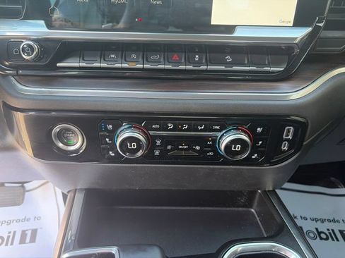Used 2023 GMC Sierra 1500 SLT w/ SLT Premium Package AWD/4WD image 14