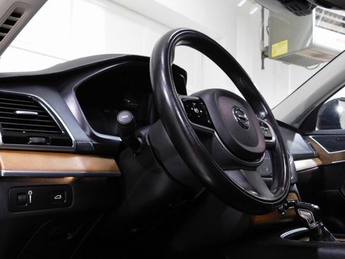 Used 2019 Volvo XC90 T6 Inscription image 33