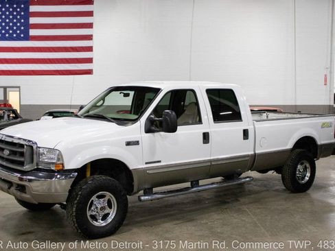 Used 2000 Ford F350 XL image 1