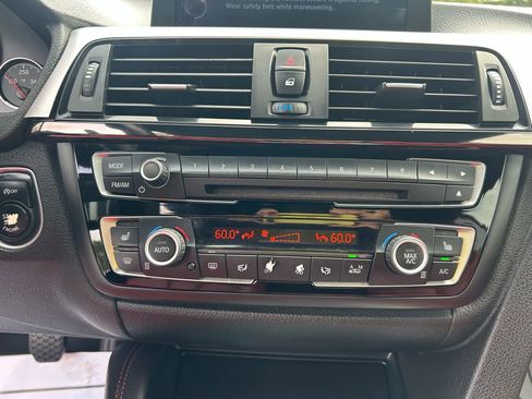 Used 2015 BMW M4 Convertible image 40