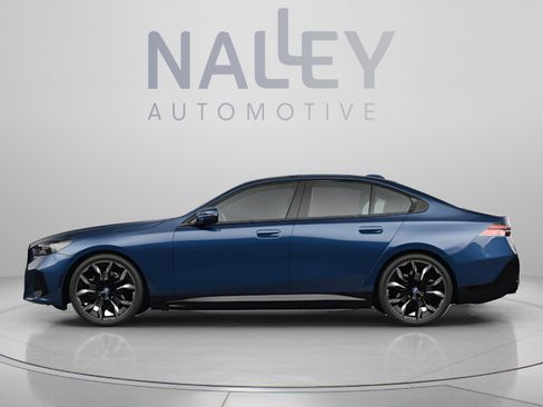 Used 2024 BMW i5 eDrive40i w/ Executive Package RWD image 2