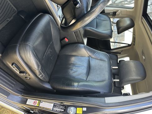 Used 2011 Toyota 4Runner Limited image 18