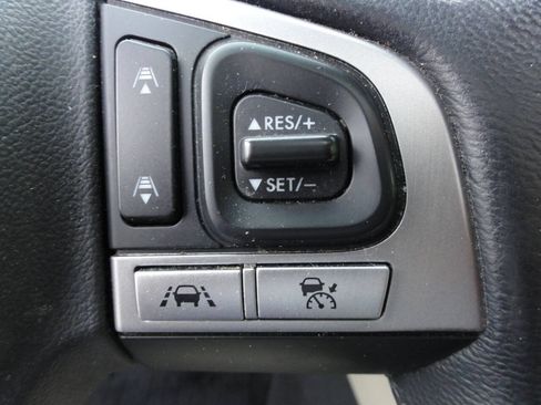 Used 2016 Subaru Legacy 2.5i Limited AWD/4WD image 18