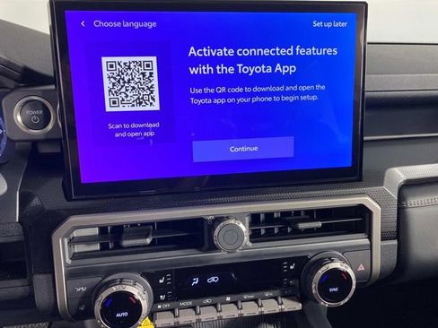 Used 2025 Toyota 4Runner Limited AWD/4WD image 21
