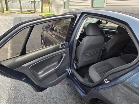 Used 2009 Volkswagen Jetta S image 30