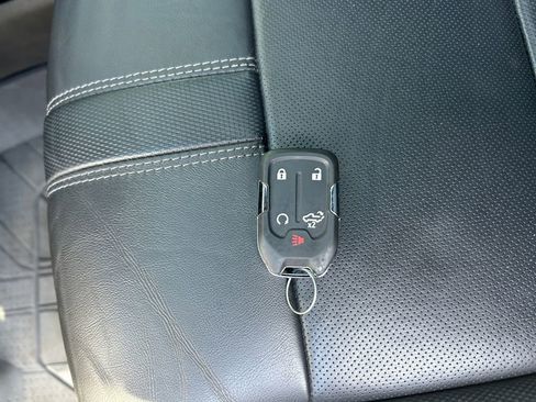 Used 2022 Chevrolet Silverado 3500 High Country image 33