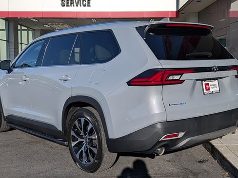Used 2026 Toyota Grand Highlander AWD Hybrid image 9