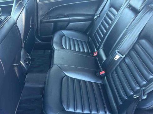 Used 2020 Ford Fusion SEL image 23