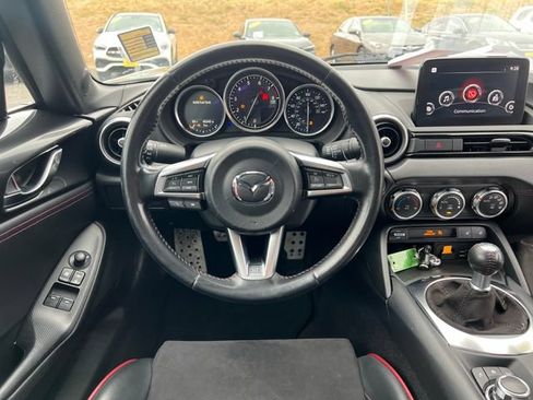 Used 2019 MAZDA MX-5 Miata RF Grand Touring RWD image 12