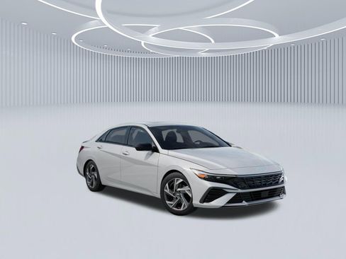 New 2026 Hyundai Elantra SEL Sport Premium FWD image 2