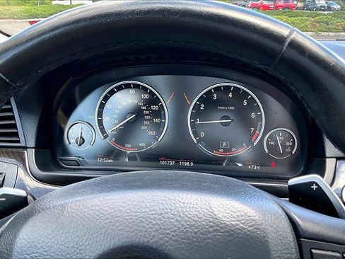 Used 2016 BMW 528i xDrive Sedan w/ Premium Package AWD/4WD image 22