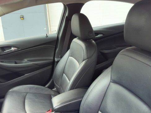 Used 2017 Chevrolet Cruze Premier FWD image 10