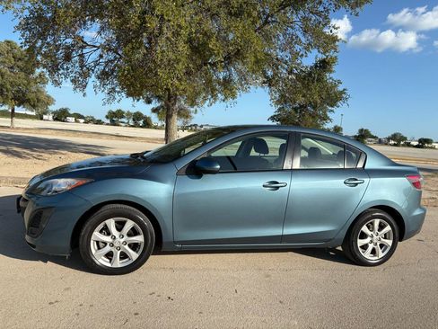Used 2011 MAZDA MAZDA3 i Touring FWD image 9