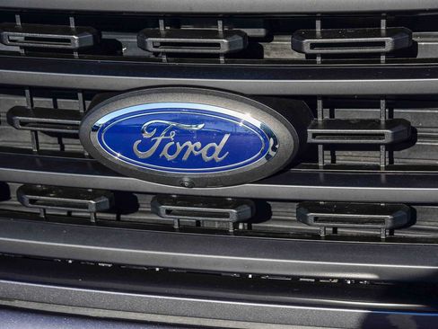 Certified 2022 Ford F150 XLT w/ Equipment Group 302A High image 11