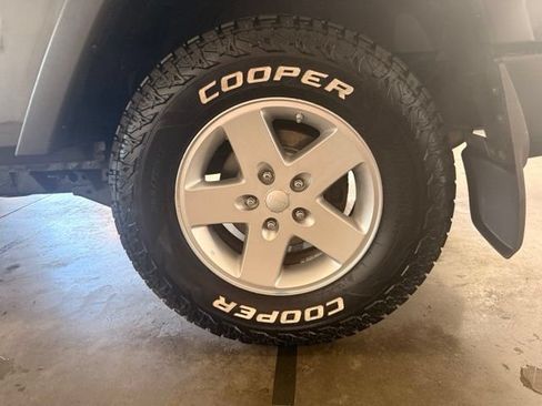 Used 2010 Jeep Wrangler Sport AWD/4WD image 7