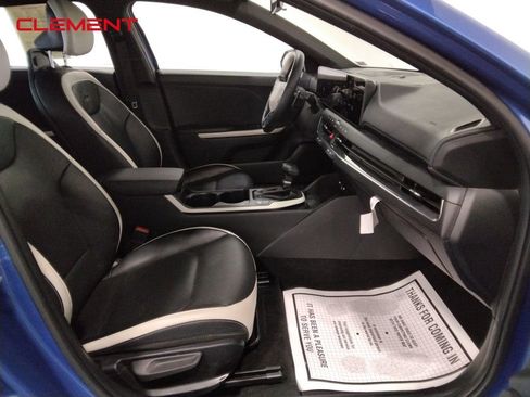 Used 2025 Kia K4 GT-Line w/ GT-Line Premium Package image 38