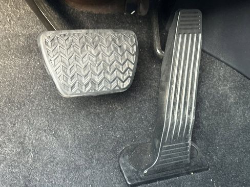 Certified 2025 Toyota RAV4 LE image 43