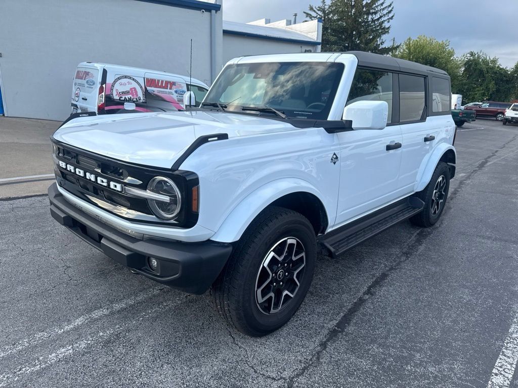 Certified 2026 Ford Bronco Outer Banks AWD/4WD image 8