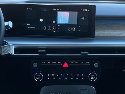 New 2026 Hyundai Ioniq 9 Limited image 32