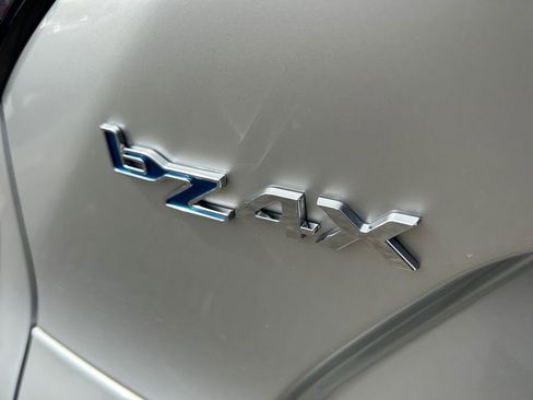 Used 2024 Toyota bZ4X XLE w/ Weather Package image 31