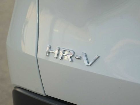New 2026 Honda HR-V LX image 8