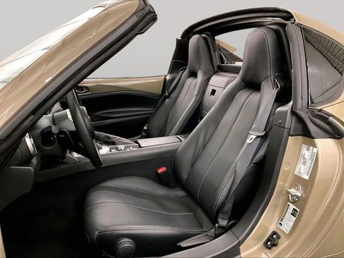 Used 2023 MAZDA MX-5 Miata Grand Touring w/ Weather Package RWD image 24