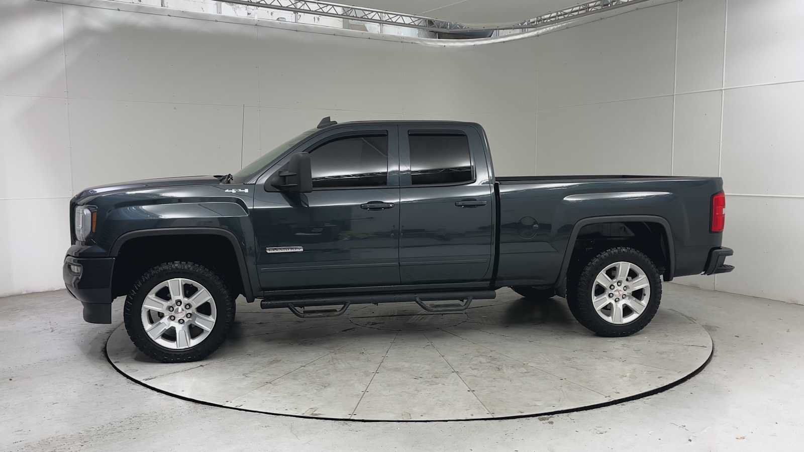 Used 2017 GMC Sierra 1500 4x4 Double Cab w/ Elevation Edition image 5