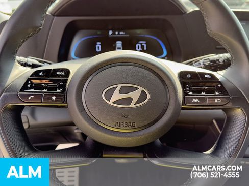 Used 2025 Hyundai Elantra Sport image 14