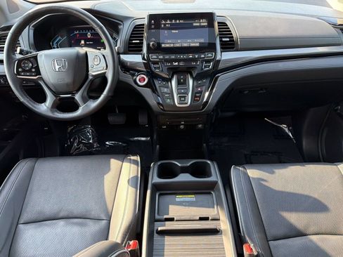 Used 2024 Honda Odyssey Elite image 15