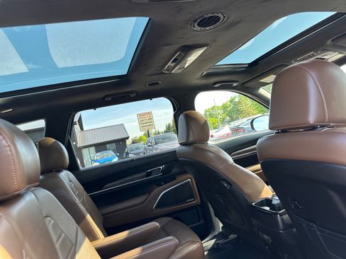 Used 2022 Kia Telluride SX w/ SX Prestige Package AWD/4WD image 18
