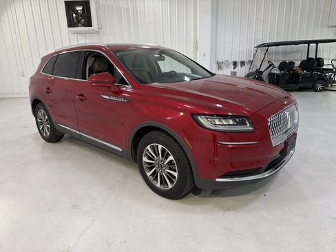 Used 2021 Lincoln Nautilus FWD w/ Equipment Group 101A image 7