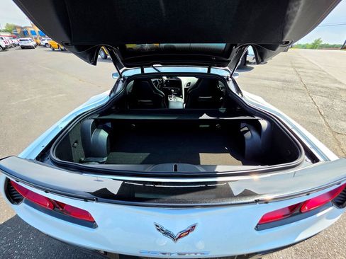 Used 2018 Chevrolet Corvette Grand Sport RWD image 6