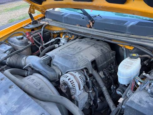 Used 2010 Chevrolet Silverado 3500 W/T w/ Snow Plow Prep Package image 17