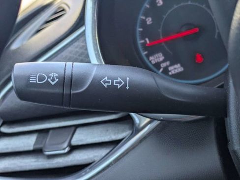 Used 2018 Chevrolet Malibu LT w/ LPO, Convenience Package 2 image 24