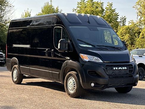 New 2026 RAM ProMaster 2500 w/ Convenience Group image 1