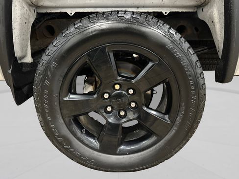 Used 2018 GMC Sierra 1500 Elevation 4x4 image 49