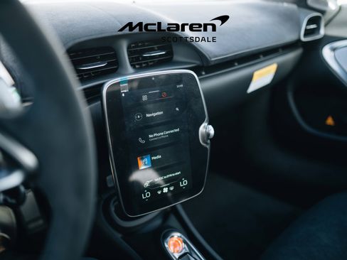 Used 2025 McLaren Artura image 31