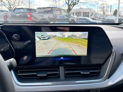 New 2026 Chevrolet Trax LT w/ Driver Confidence Package FWD image 16